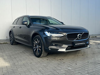 Volvo V90 Cross Country foto 1