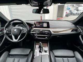 BMW 5 Series foto 8