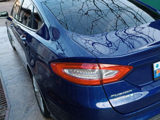 Ford Fusion foto 5