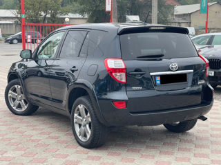 Toyota Rav 4 foto 4