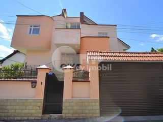 Casa cu 2 nivele, Telecentru, 300 mp, 1500 € ! foto 1