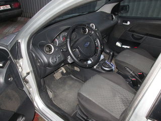 Ford Fiesta foto 3