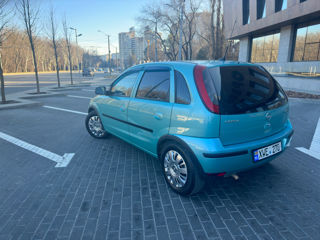 Opel Corsa foto 3