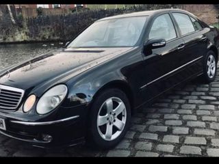 Mercedes E Class foto 2