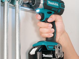 Set masini de insurubat 18V Makita/Набор аккумуляторных инструментов 18V Makita foto 2