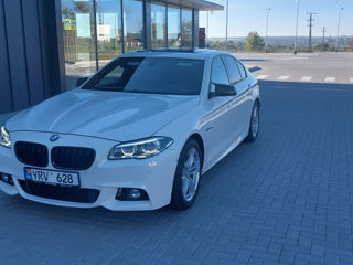 BMW 5 Series foto 7