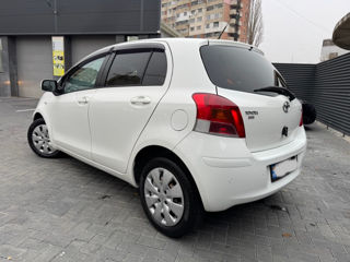 Toyota Yaris foto 4