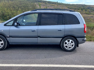 Opel Zafira foto 3