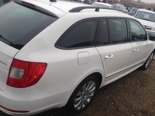 Skoda Superb foto 3