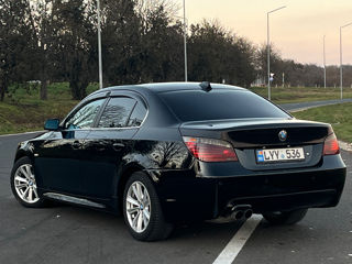 BMW 5 Series foto 2