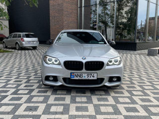 BMW 5 Series foto 2