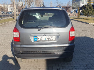 Opel Zafira foto 6