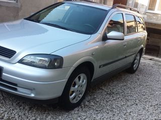 Opel Astra foto 1