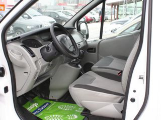 Renault Trafic 2.0dci foto 5