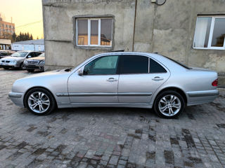 Mercedes E-Class foto 4