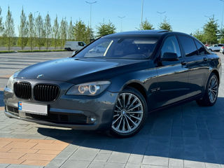 BMW 7 Series foto 2