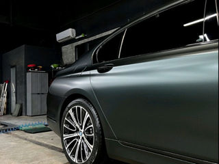 BMW 7 Series foto 2