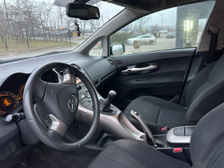 Toyota Auris foto 10