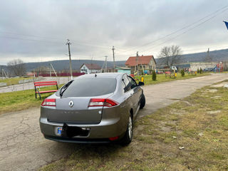 Renault Laguna foto 2