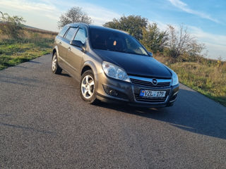 Opel Astra foto 1