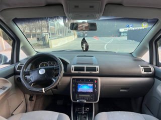 Volkswagen Sharan foto 9