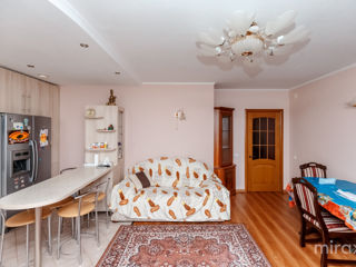 Apartament cu 3 camere, 121 m², Telecentru, Chișinău foto 3