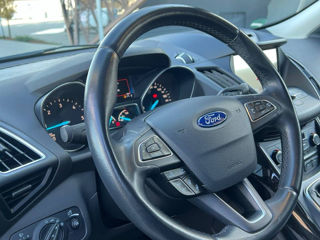 Ford Kuga foto 10