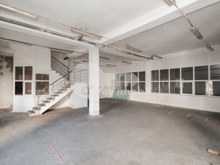 Chirie! Depozit/spațiu pentru producere, 1800 mp, str. Industrială, 7 200 € foto 8