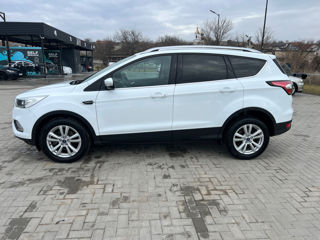 Ford Kuga foto 2