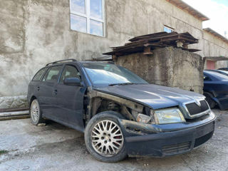 Discuri 5/100 R16 Originale Skoda in stare buna !!!