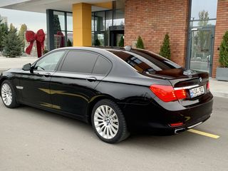 BMW 7 Series foto 2