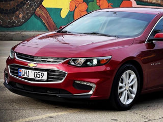 Chevrolet Malibu foto 2