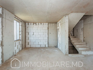 Townhouse cu 2 niveluri, com. Băcioi foto 3