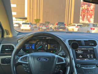 Ford Fusion foto 3