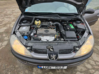 Peugeot 206 foto 2