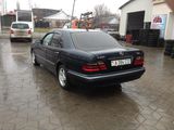 Mercedes E Class foto 4