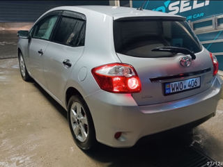 Toyota Auris foto 3