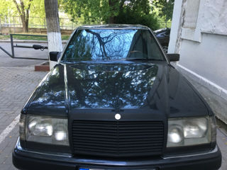 Mercedes Series (W124) foto 3