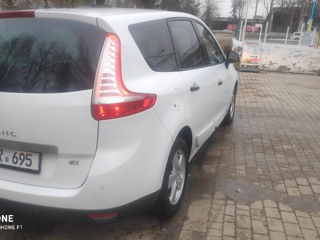 Renault Grand Scenic foto 4