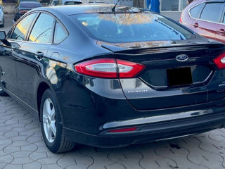 Ford Fusion foto 3