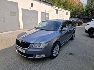 Skoda Superb foto 4