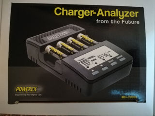 Зарядное устройство Maha Powerex MH-C9000 Charger-Analyzer и фирменные зарядки Liito Kala foto 1