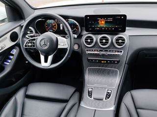 Mercedes GLC foto 13