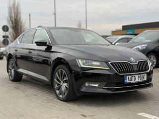 Skoda Superb foto 2