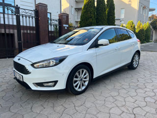 Ford Focus foto 2