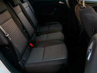 Ford C-Max foto 10