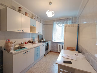 Apartament cu 3 camere, 74 m², Poșta Veche, Chișinău