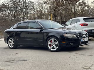 Audi A4 foto 1