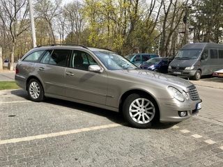 Mercedes E Class foto 2