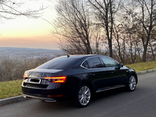 Skoda Superb foto 3